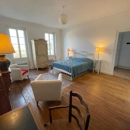 La Maison Du Port Holiday home *